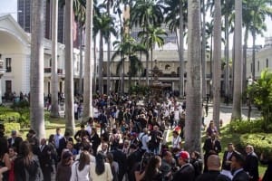 Lo-fácil-es-polarizar-por-Michael-Penfold-640